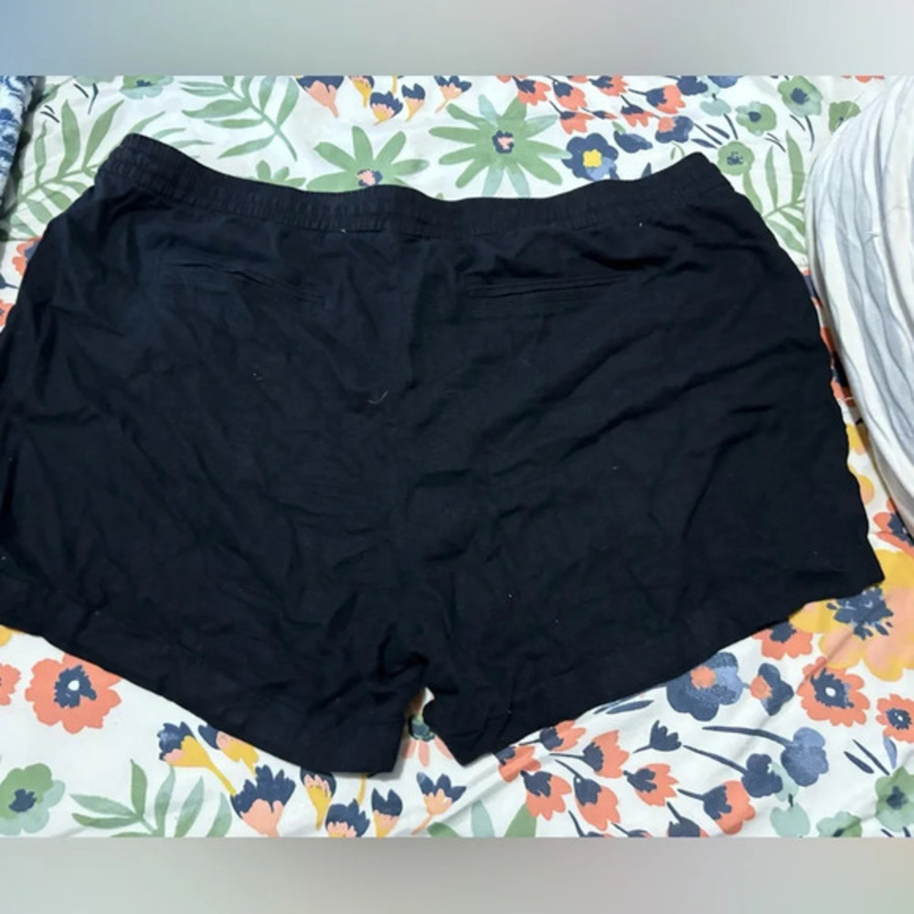Old Navy dressier jet black shorts XXL